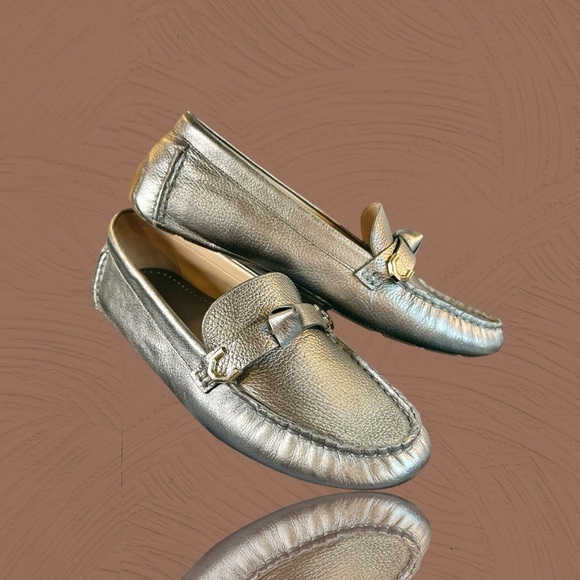 NWOT Cole Haan Women’s ‘Evelyn’ Bow Driver Loafer in “Pewter Metallic” Size 8.5 - Picture 5 of 16